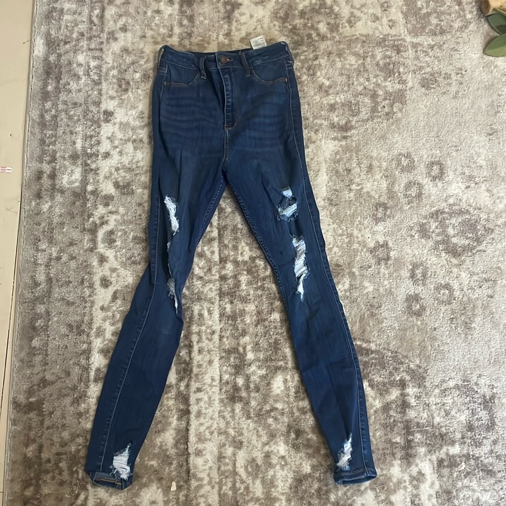 Hollister Distressed Curvy Ultra High-Rise Jean Legging 5R